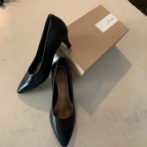 Clark’s women’s black heel
